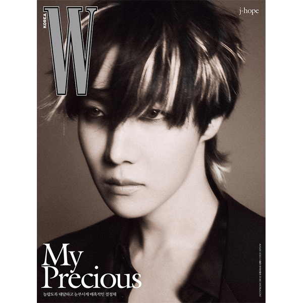 W KOREA AUGUST 2022 (COVER: J-HOPE)